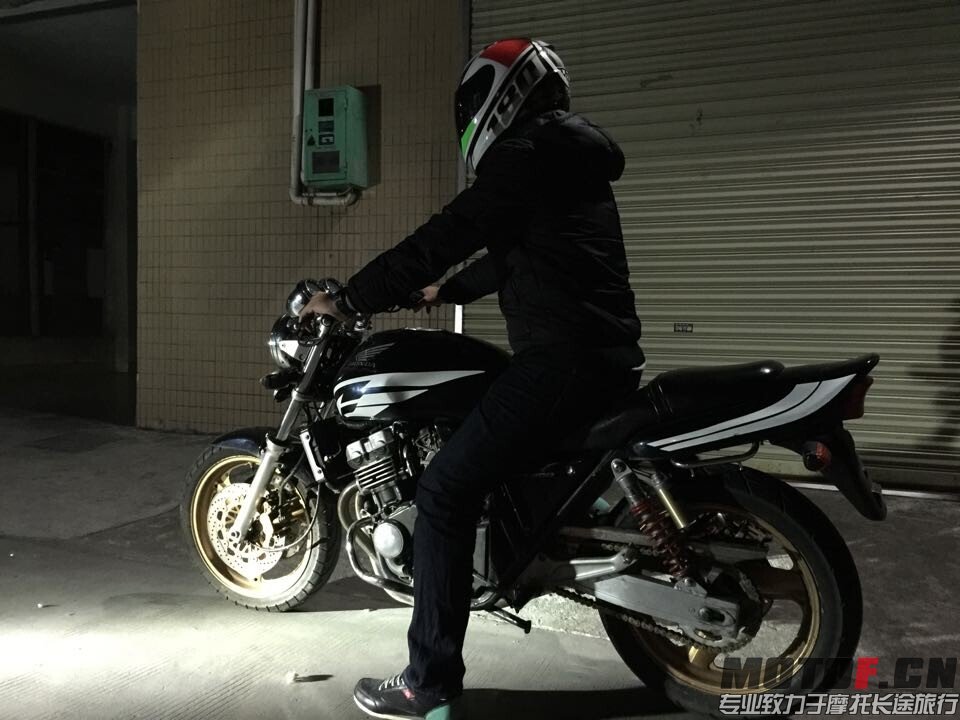 QQ图片20141211210907.jpg