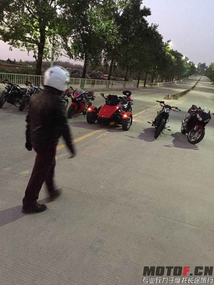 QQ图片20141214194616.jpg