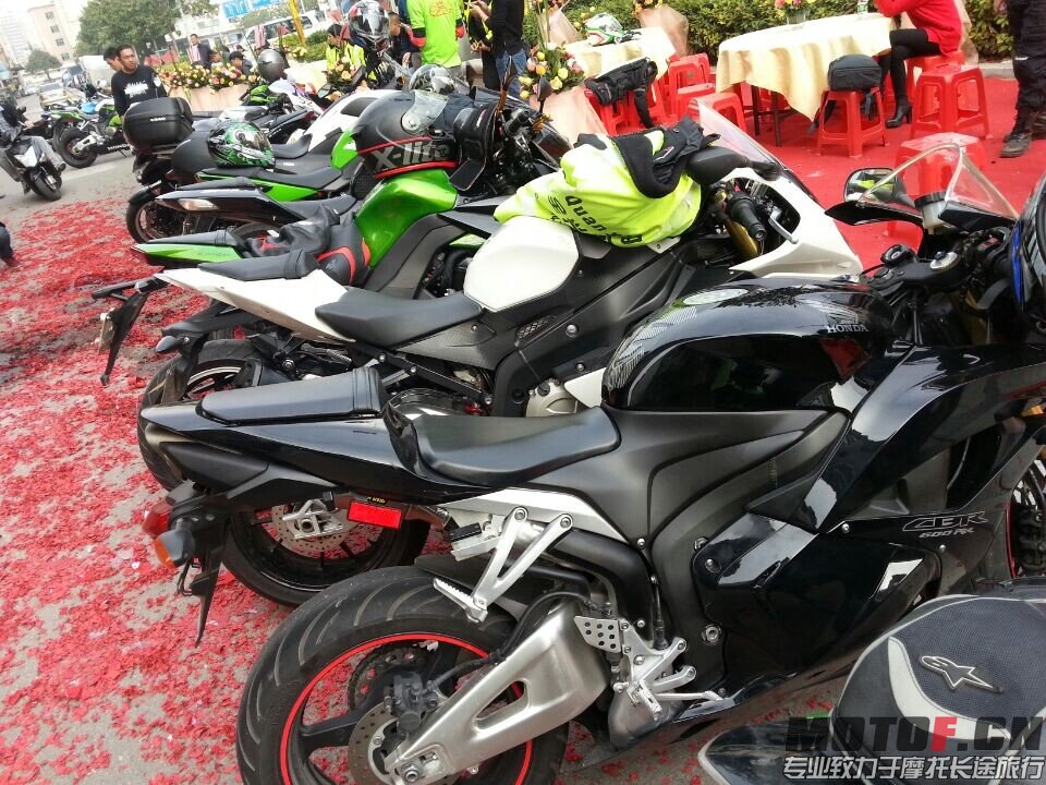QQ图片20141225145617.jpg