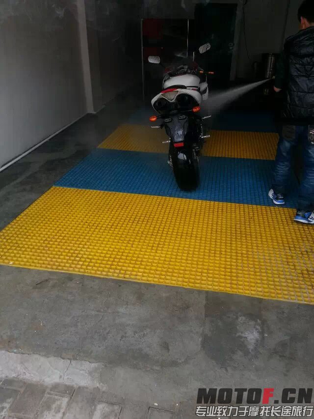 a1.jpg