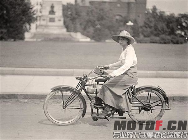 Motorcycle-Old-002.jpg