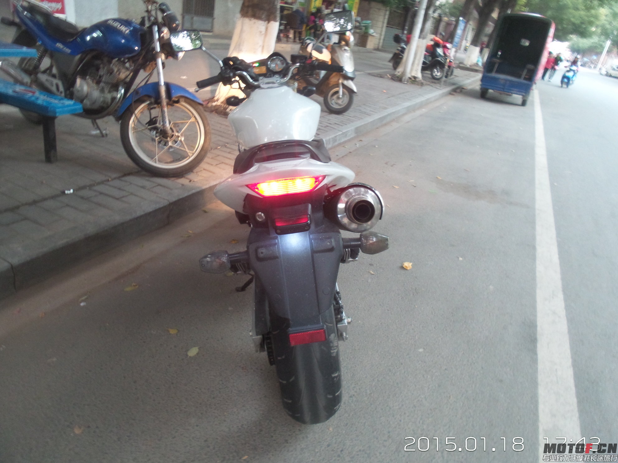后面.jpg
