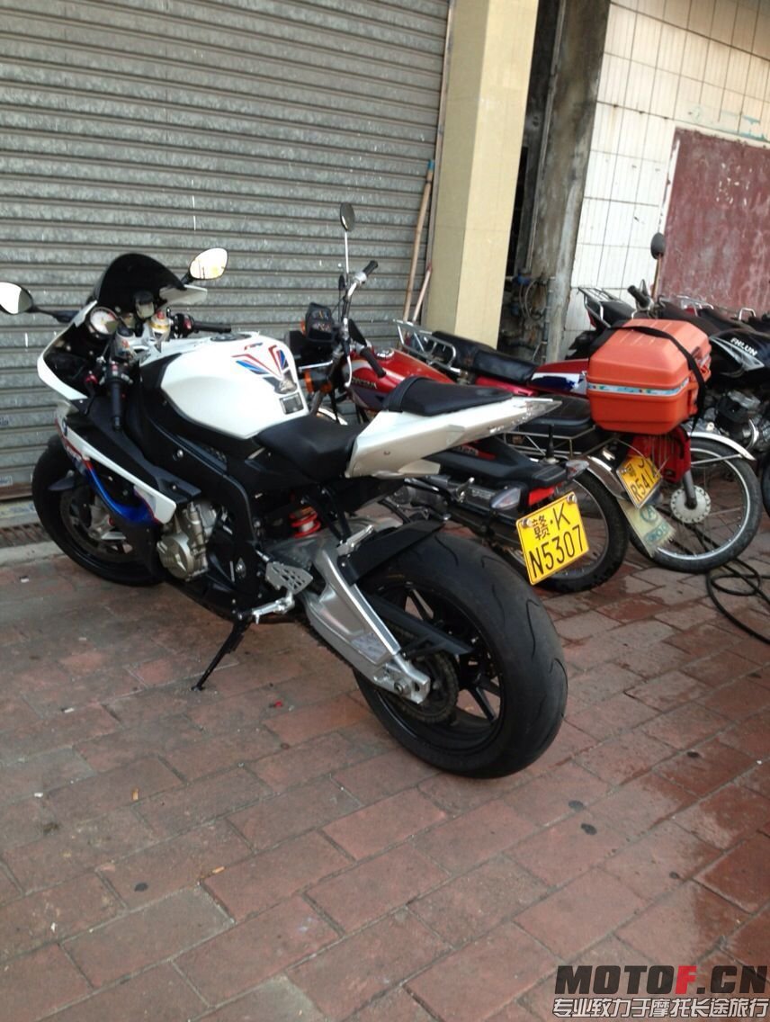 S1000 (1).jpg