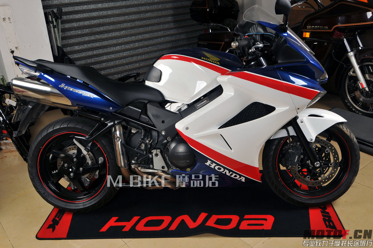 HONDA 1.jpg