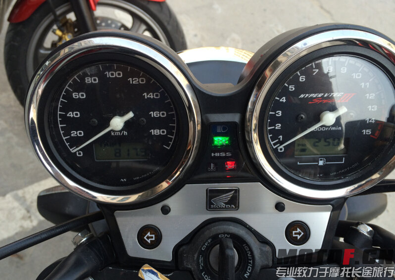 QQ截图20150121192022.jpg