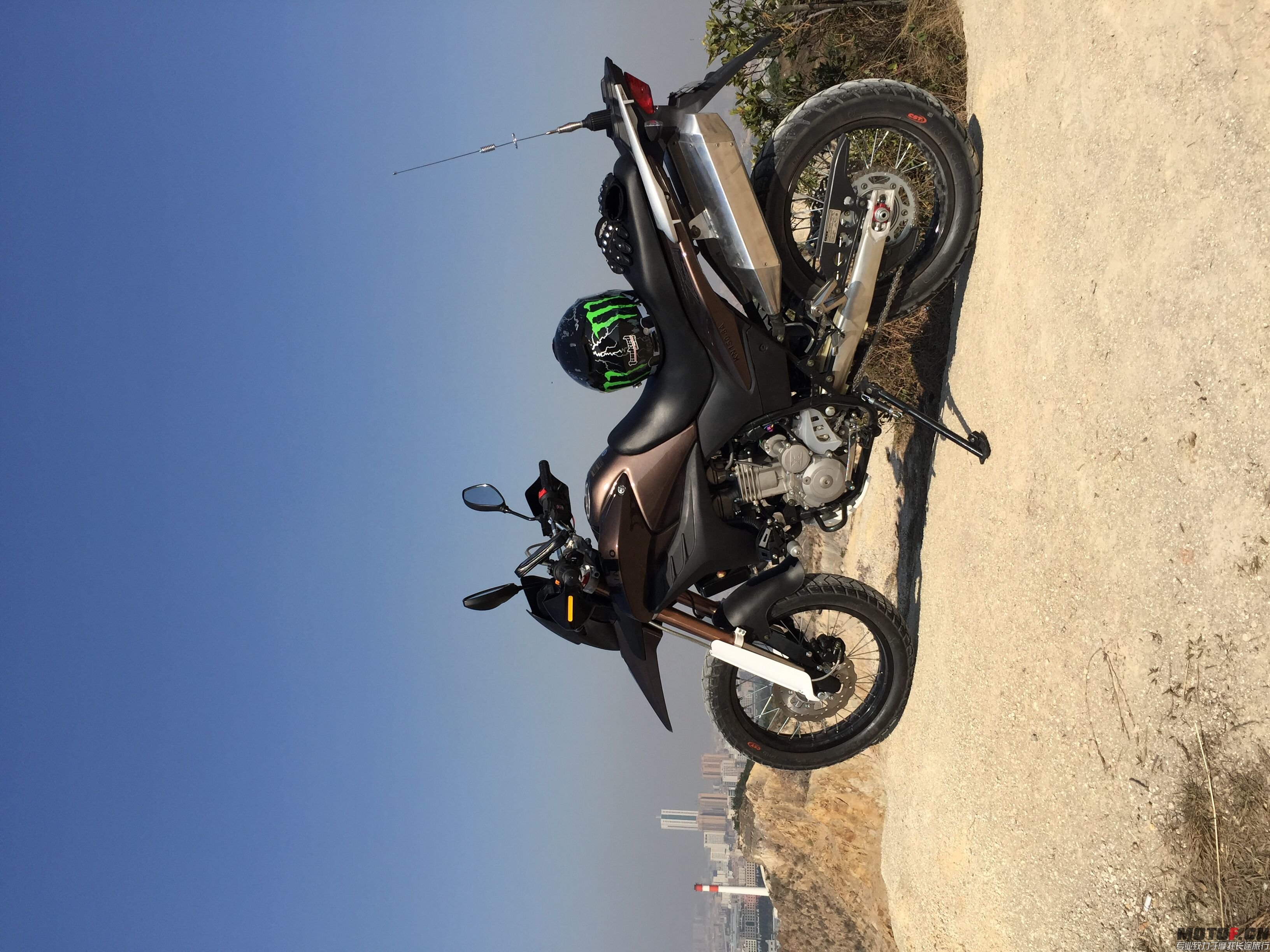 QQ图片20150204160350.jpg