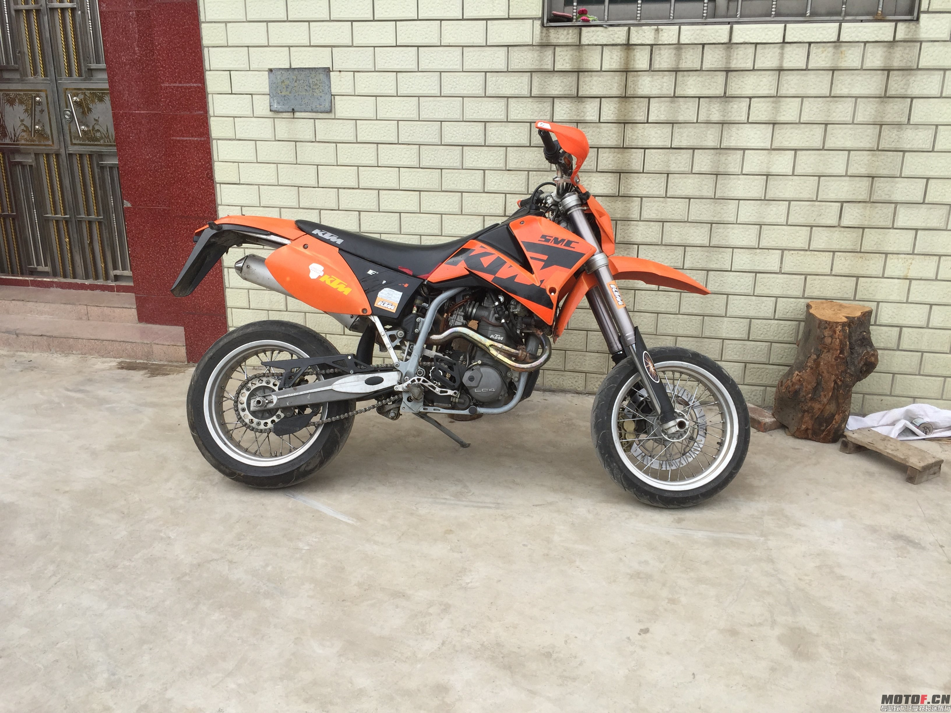 KTM 660 SMCIMG_0794.JPG