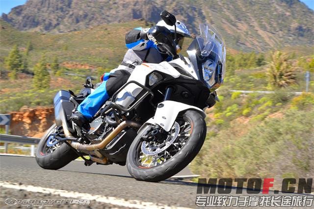 15_KTM_1290_Super_Adventure_11.jpg