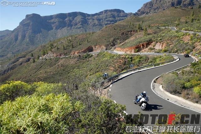 15_KTM_1290_Super_Adventure_14.jpg