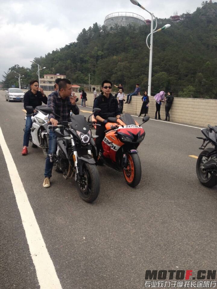 QQ图片20150316025954.jpg
