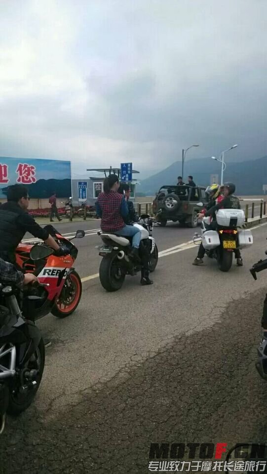 QQ图片20150316030020.jpg