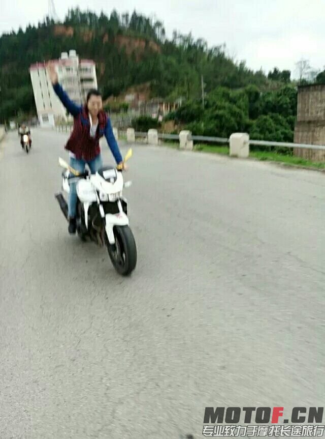 QQ图片20150316030034.jpg