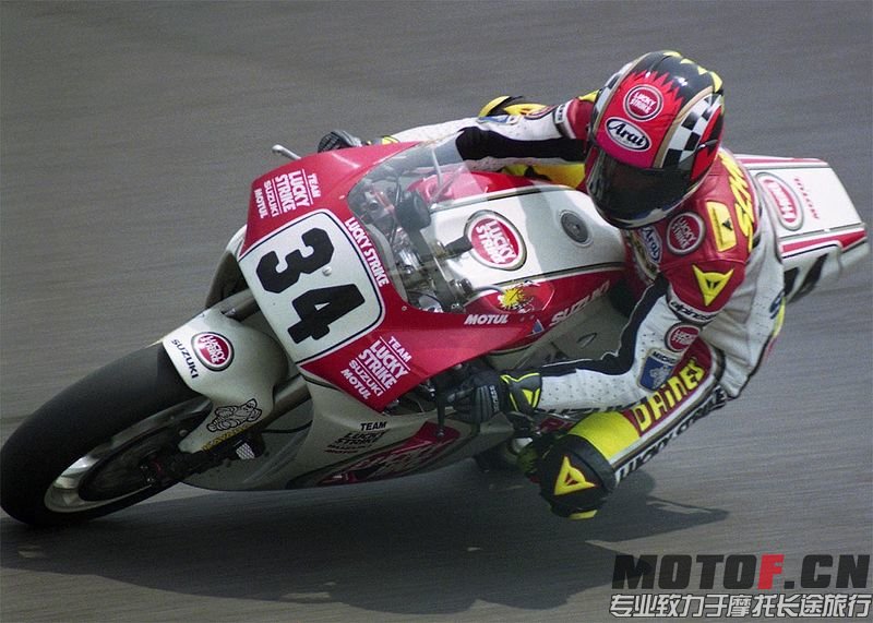 800px-Kevin_Schwantz_1993_JapanGP.JPG