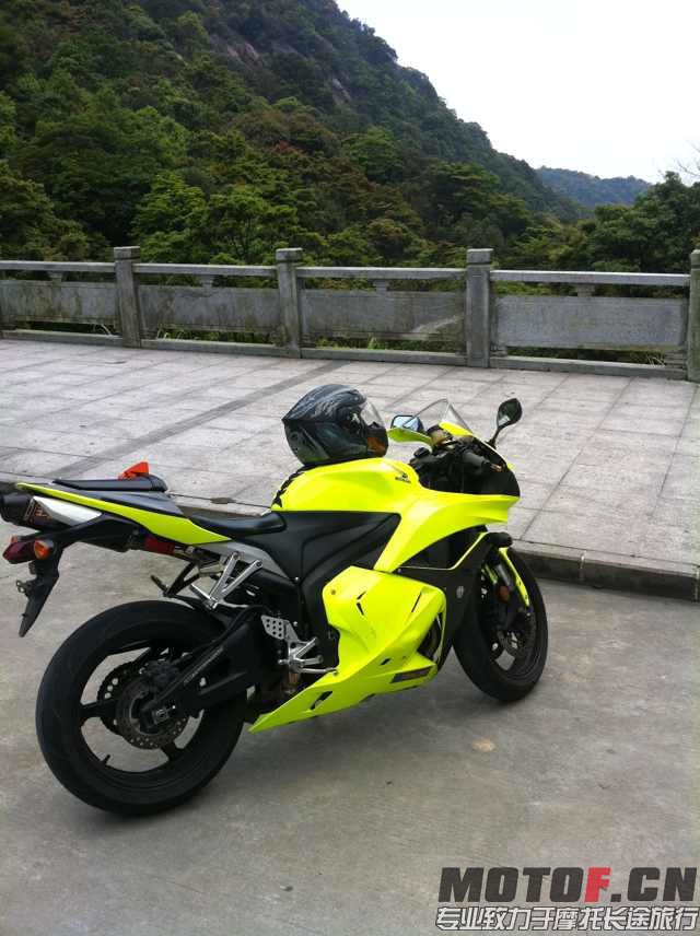 南昆山脚偶遇七仔 于是新丰温泉