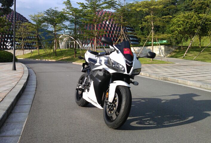 CBR 正面.jpg