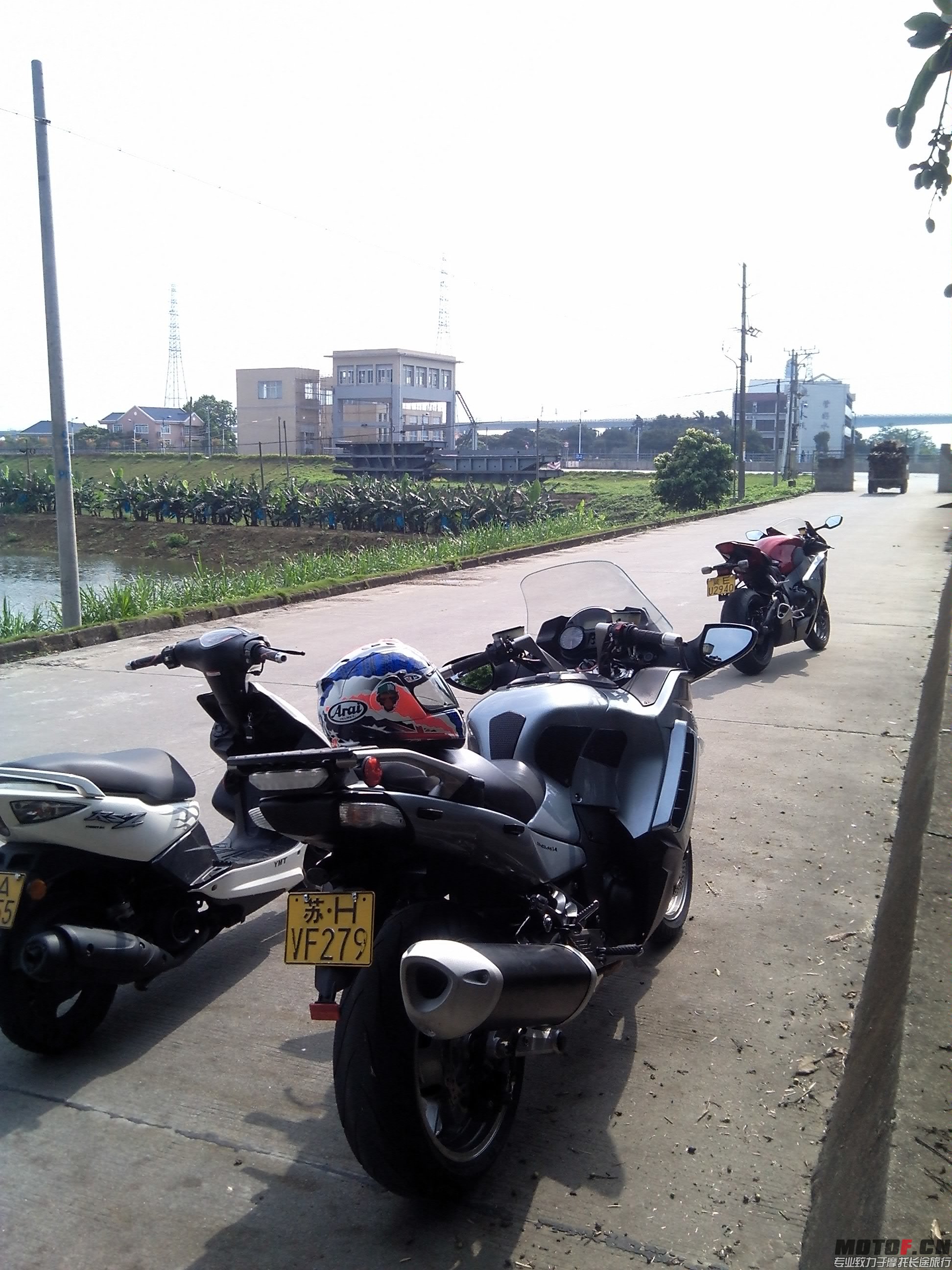 IMG_20150412_153247.jpg
