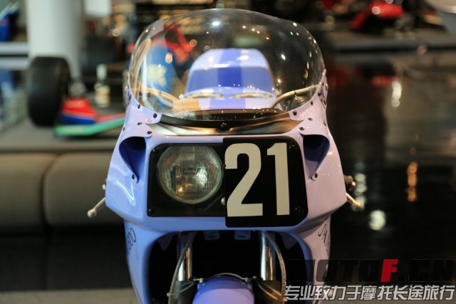 77.jpg