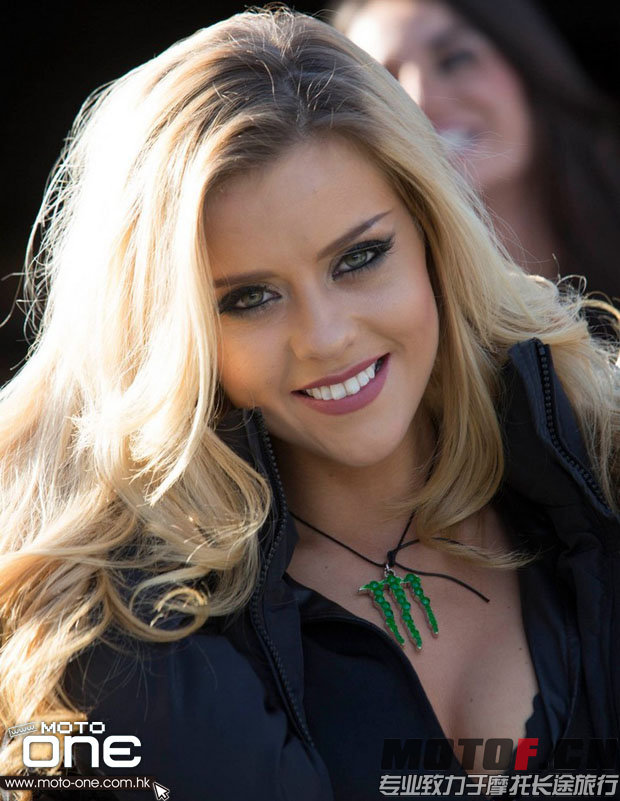 2013_motogp_monster_girls_lemans_09.jpg