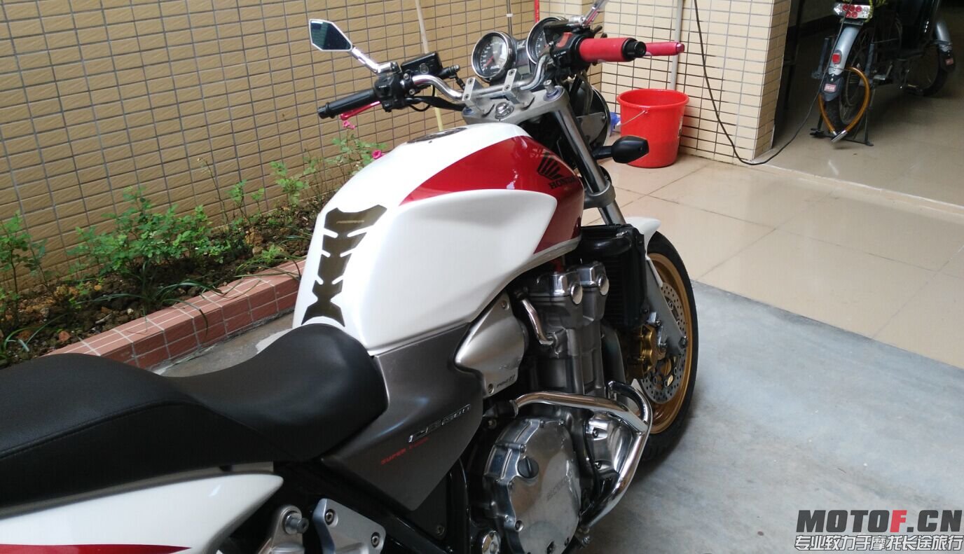 QQ图片20150422173107.jpg