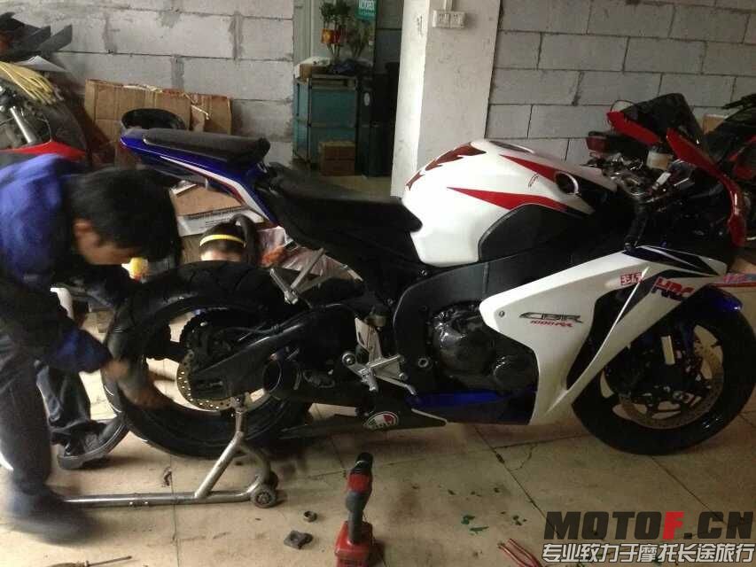 QQ图片20150519070202.jpg