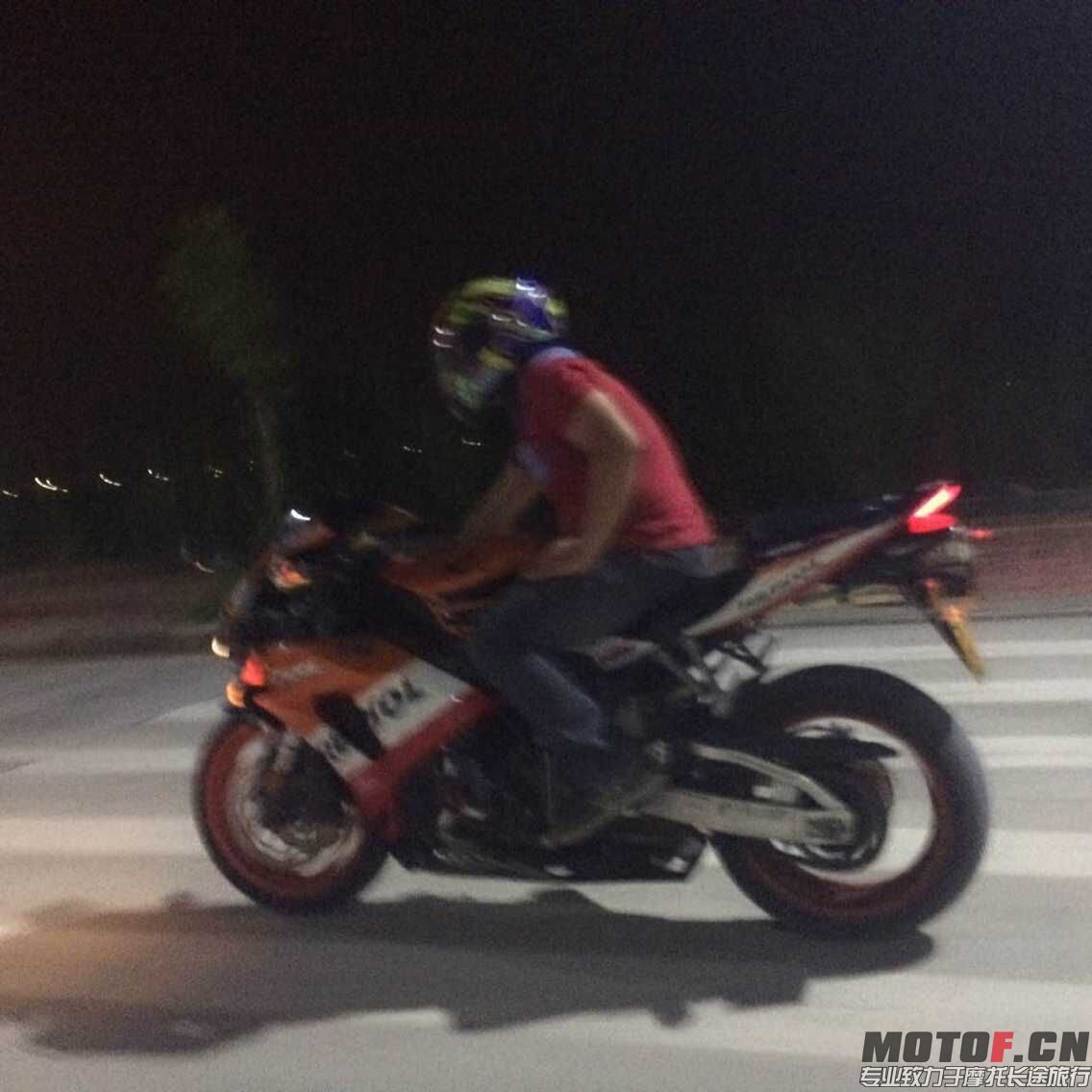 QQ图片20150520203300.jpg