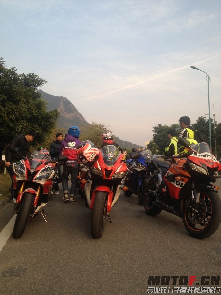 QQ图片20150524004420.jpg