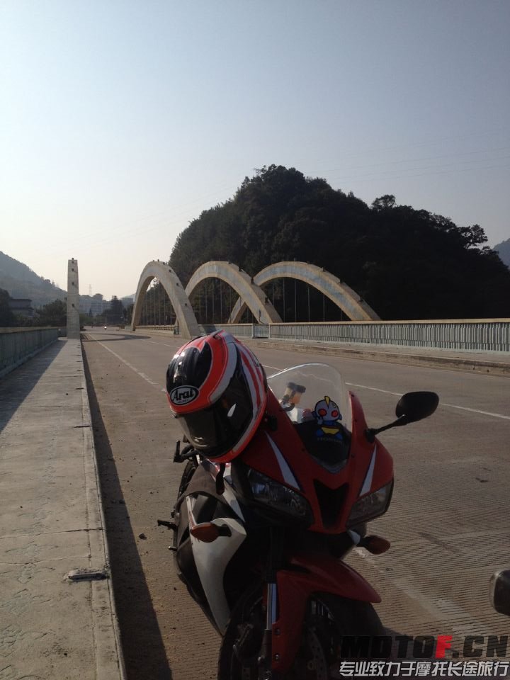 QQ图片20150524011251.jpg