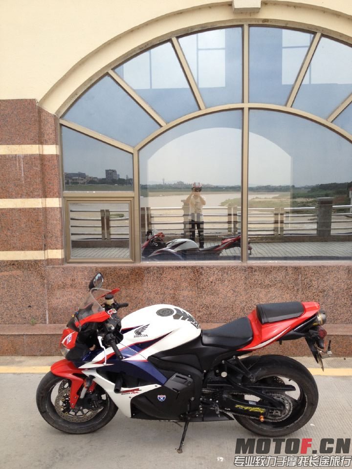 QQ图片20150524011204.jpg