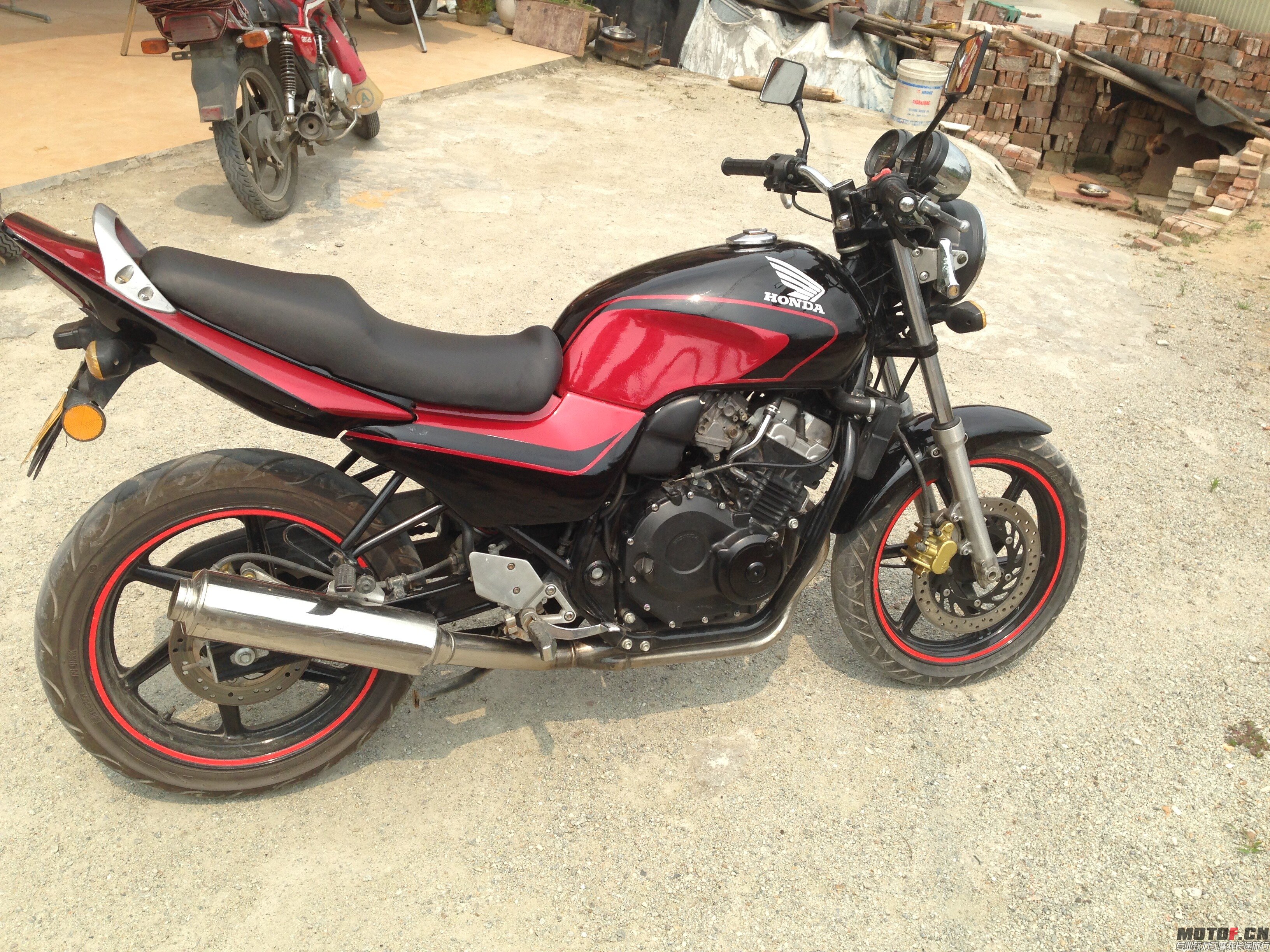 QQ图片20150419225316.jpg