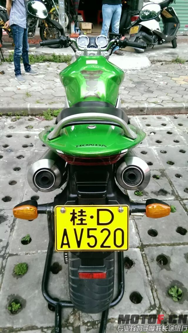psbCA2KWIXL.jpg