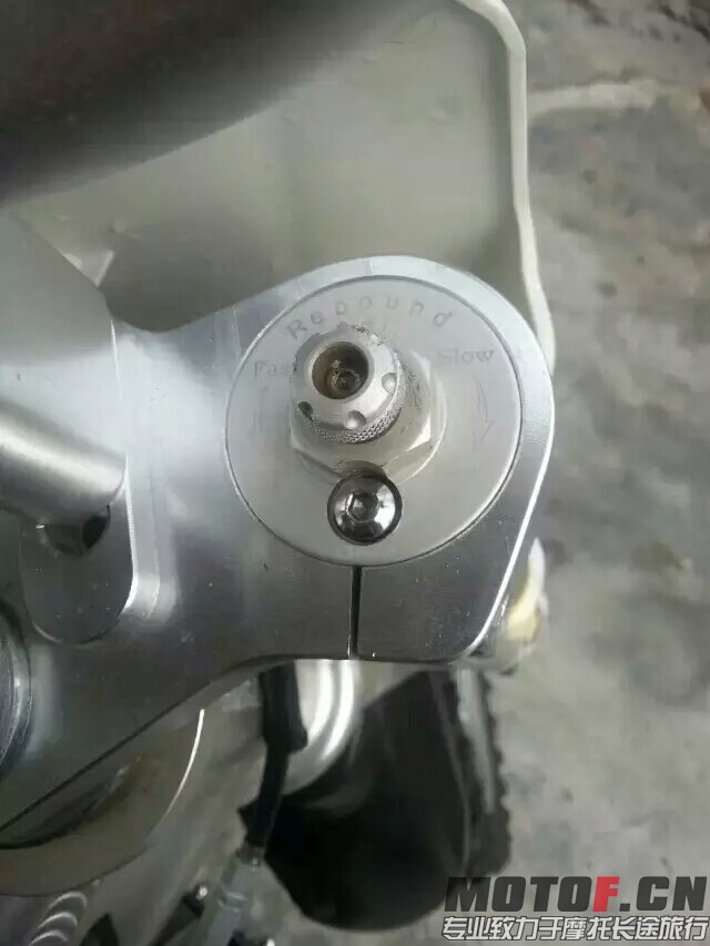 883305895.jpeg