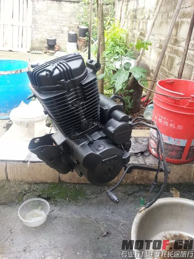 发动机喷漆