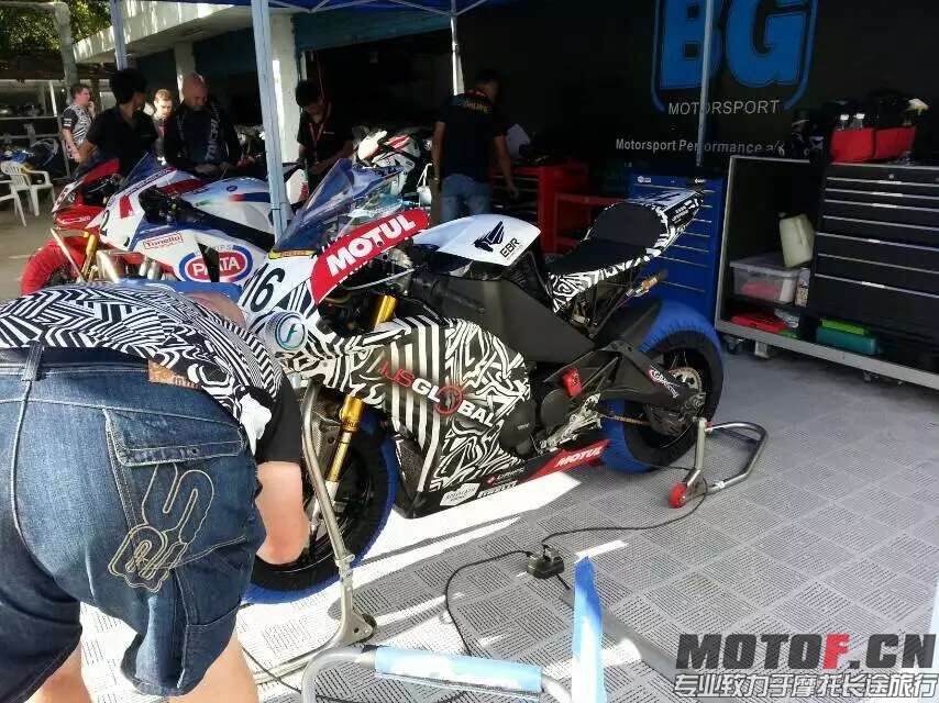 QQ图片20150620131740.jpg
