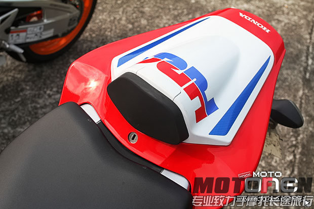 2015_HONDA_CBR_1000_SP_ABS_56.jpg