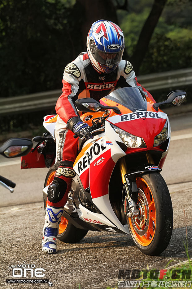 2015_HONDA_CBR_1000_SP_ABS_66.jpg