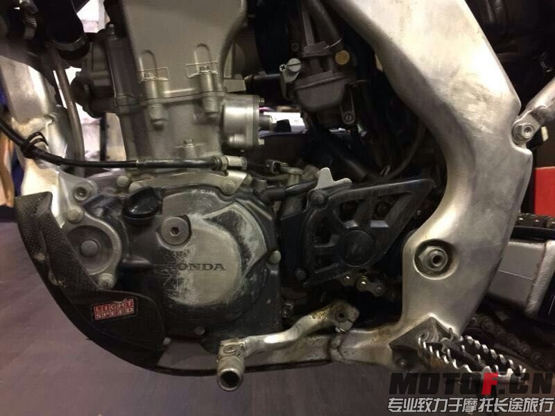 QQ图片20150610003817.jpg