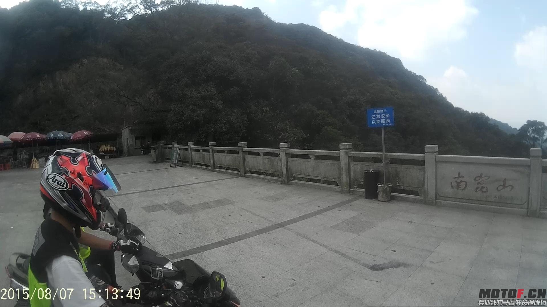 14480001_201589155030.JPG