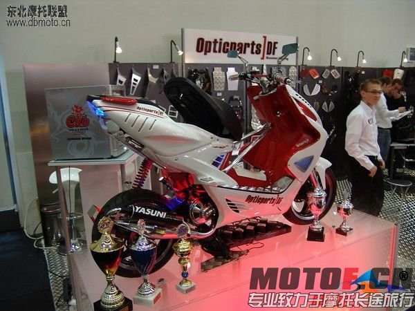 20090721_345baf4d30e4054c9c84LSm9IqnfoNCT.jpg