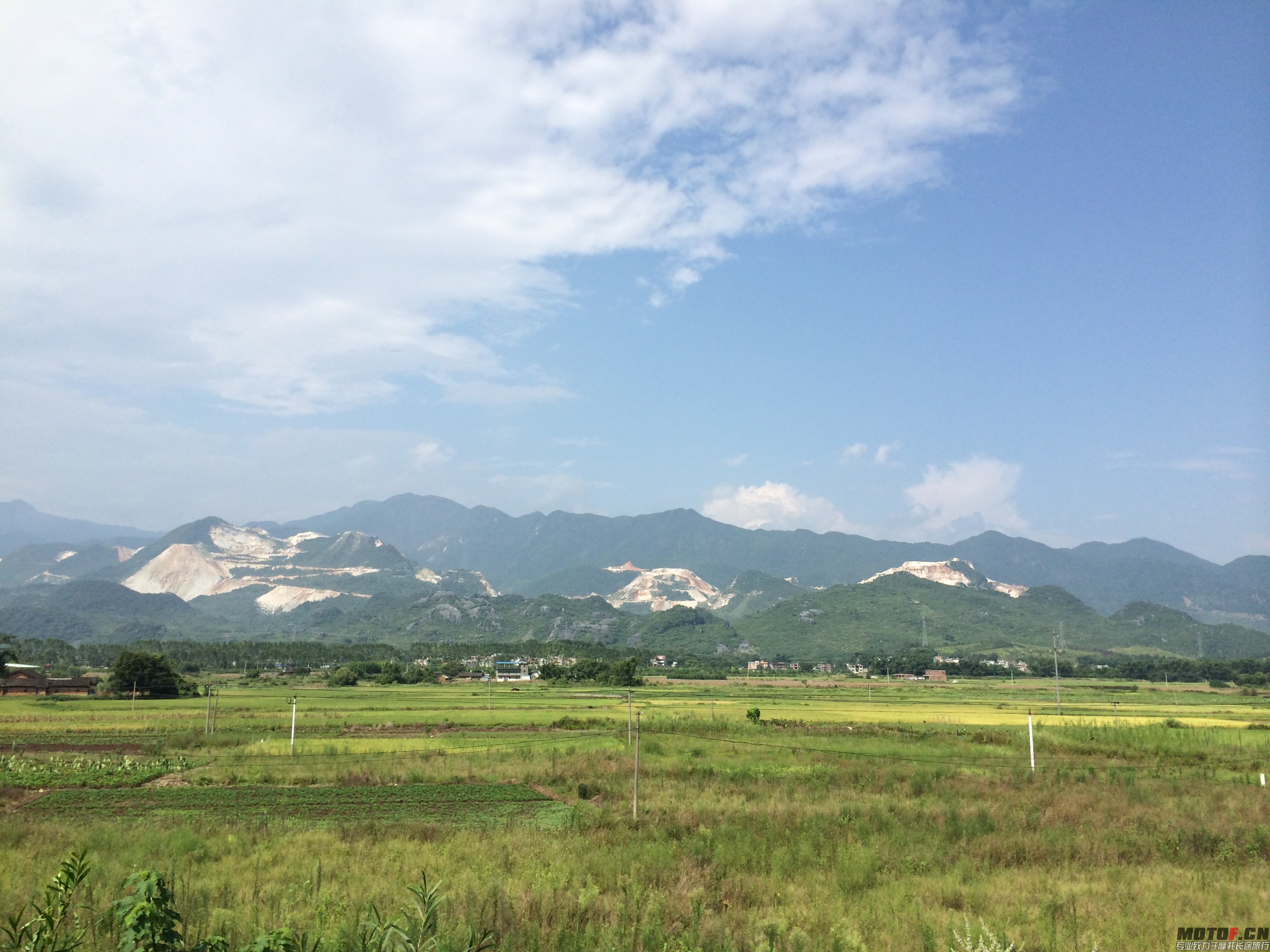 唔错D山挨开采的几好，度D人可以靠山食山咯