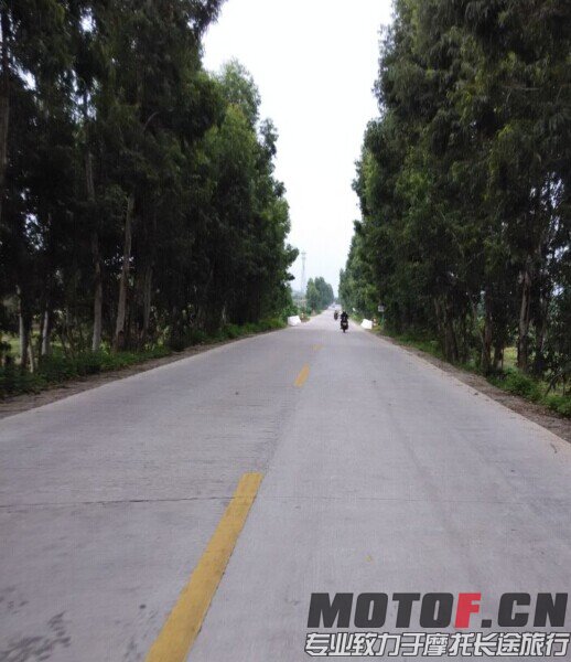 在路上跑,小排量的,最多80速度..jpg