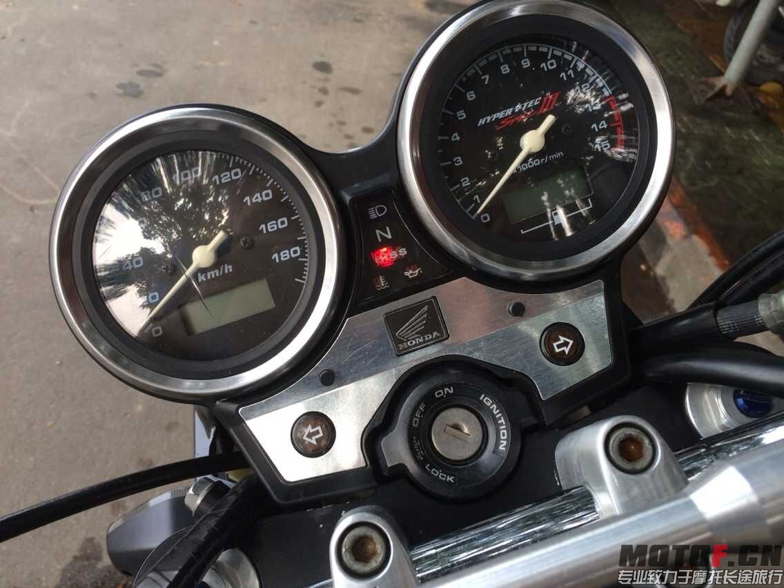 QQ图片20150826183958.jpg