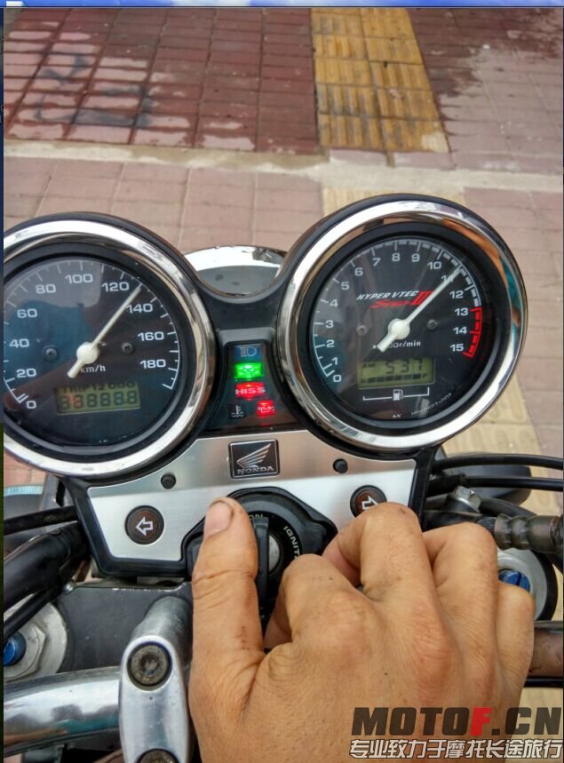 QQ图片20150812192534.jpg
