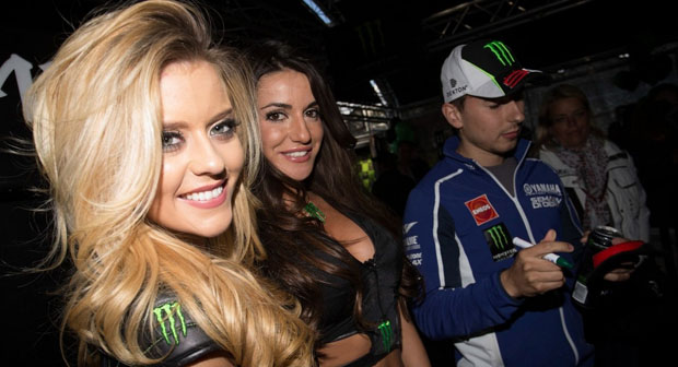 2013_motogp_monster_girls_lemans_06.jpg