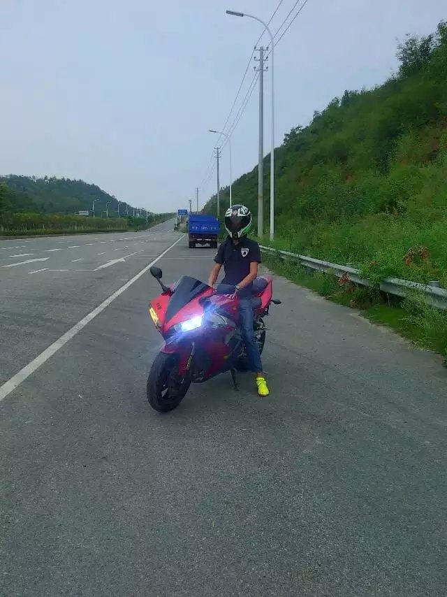 广告歌.jpg