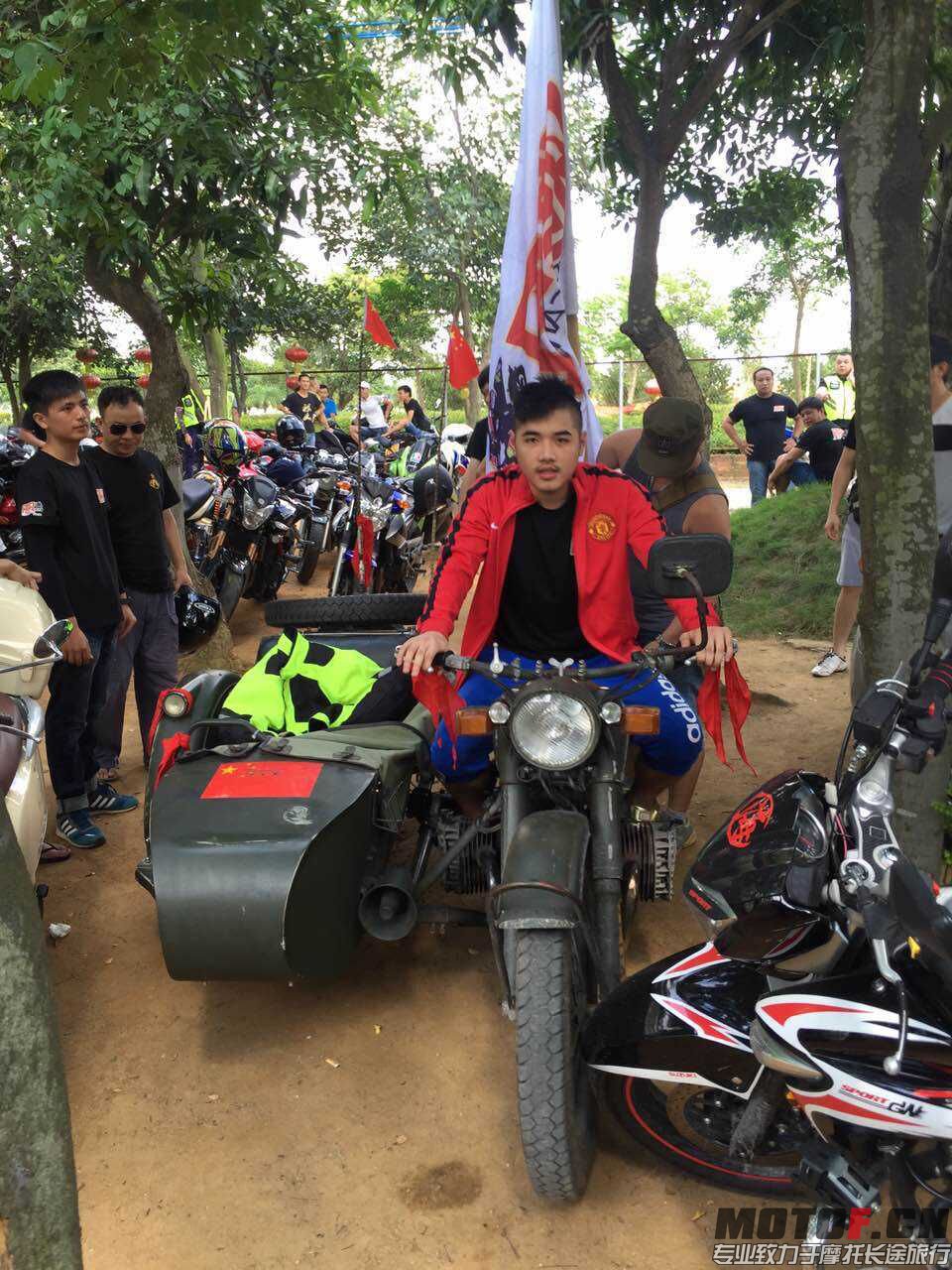 QQ图片20150922142022.jpg