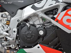 16-aprilia-rsv4rf-6.jpg