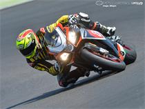 16-aprilia-rsv4RF-10.jpg