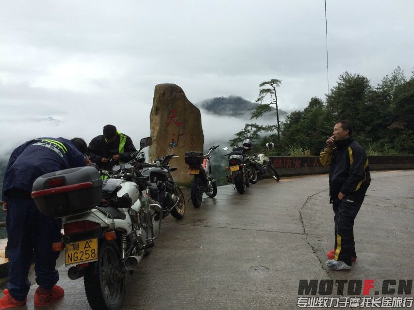 QQ图片20150928100416.jpg
