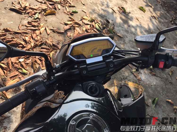 QQ图片20150928153435.jpg