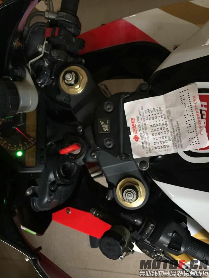 QQ图片20150929134915.jpg